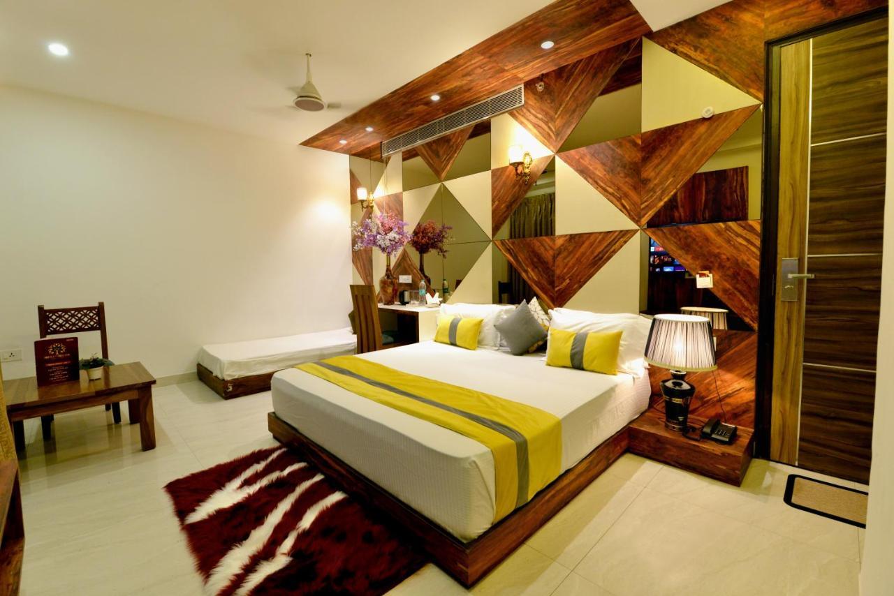 Hotel The Yellow Nayagaon Exterior foto